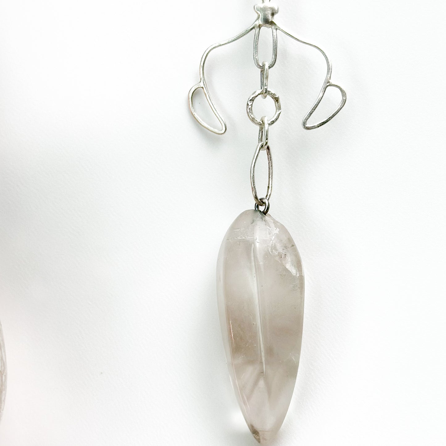 Celestial Balance Quartz Pendant – Hand-Forged Silver & Clear Quartz Necklace