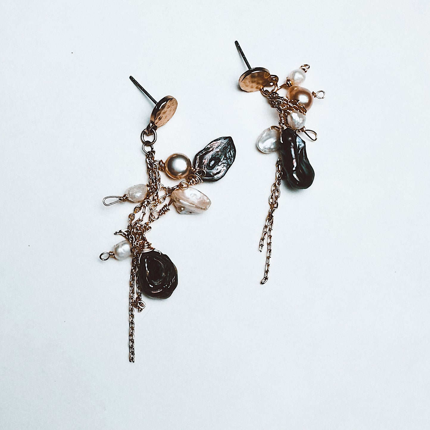 Nocturne Drifters | Black & Peach Freshwater Pearl Earrings